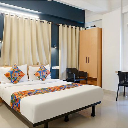 Fabhotel Aura Homes - Nr Khandoba Mandir Pimpri-Chinchwad Buitenkant foto