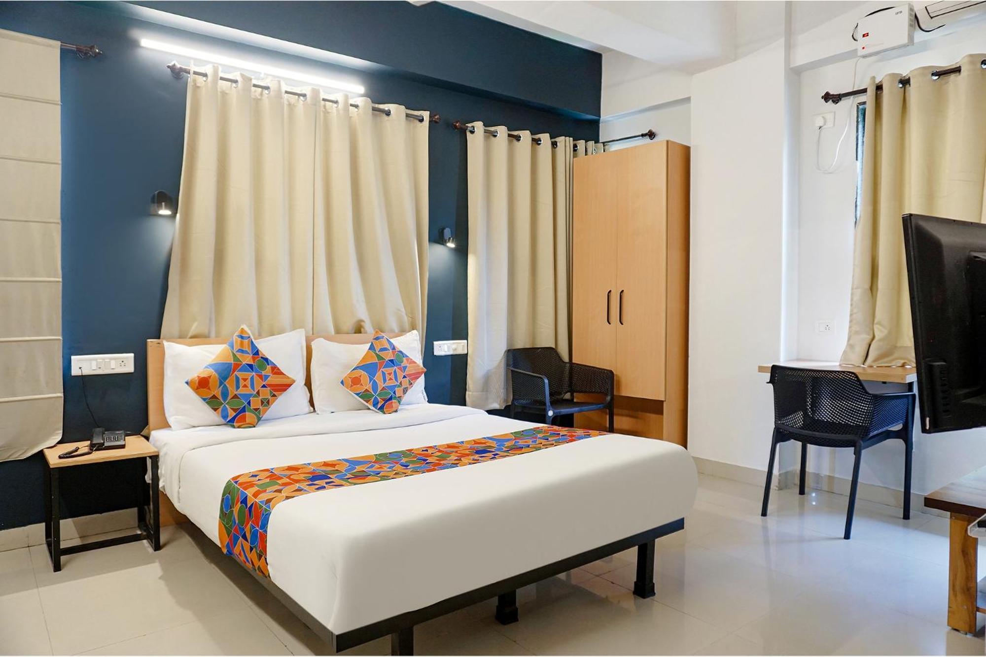 Fabhotel Aura Homes - Nr Khandoba Mandir Pimpri-Chinchwad Buitenkant foto