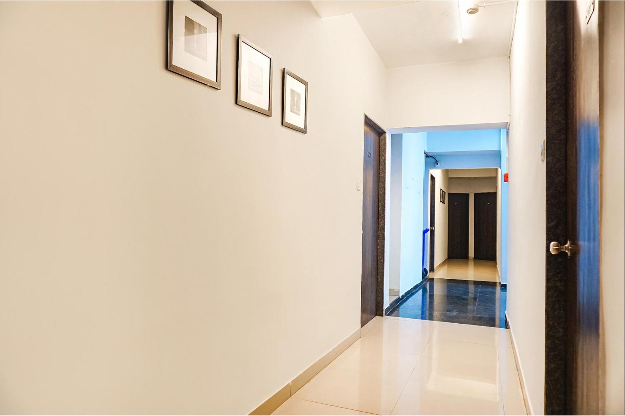 Fabhotel Aura Homes - Nr Khandoba Mandir Pimpri-Chinchwad Buitenkant foto
