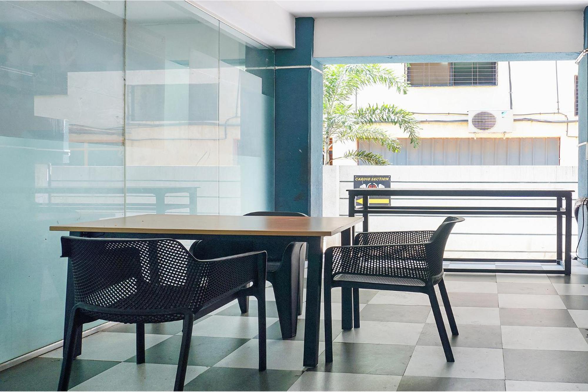 Fabhotel Aura Homes - Nr Khandoba Mandir Pimpri-Chinchwad Buitenkant foto